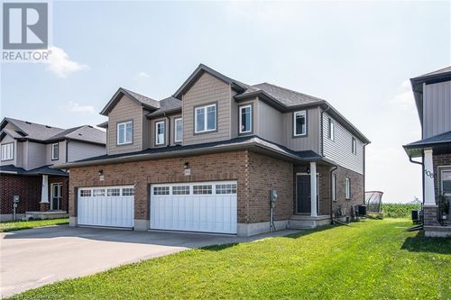 106 Maple St, Drayton, ON, N0G1P0 | Card Image