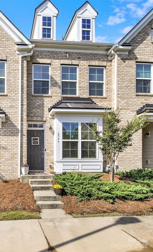6946 Walnut Branch Ln, Charlotte, NC, 28277-8940 | Card Image