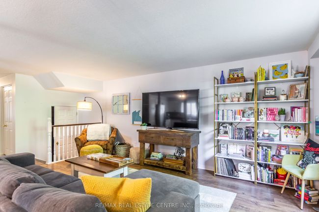 760 Butternut Ave, House other with 3 bedrooms, 3 bathrooms and 2 parking in Waterloo ON | Image 8