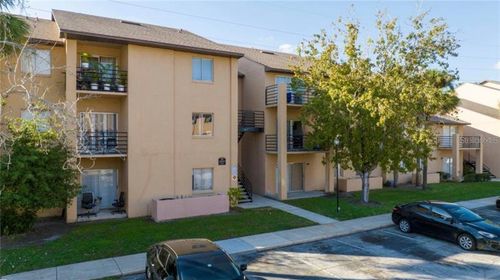 a313-5226 Via Hacienda Cir, ORLANDO, FL, 32839-2111 | Card Image