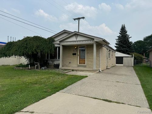 7176 N Gulley Rd, Dearborn Heights, MI, 48127-4702 | Card Image