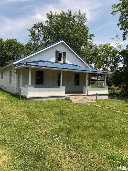 145 E Townshend Ave, Shawneetown, IL, 62984-3217 | Card Image