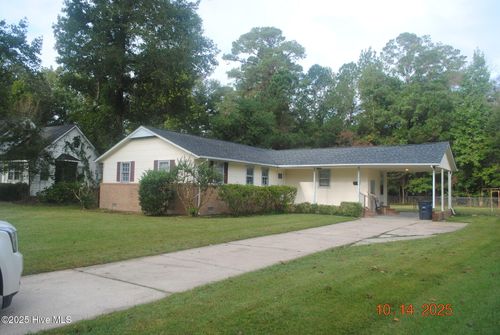 721 Gardenview Dr, Jacksonville, NC, 28540-3815 | Card Image