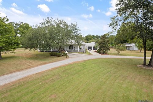 13850 Old Greenwell Springs Rd, Greenwell Springs, LA, 70739-3277 | Card Image