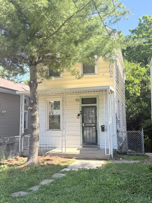718 Greenwood Ave, Cincinnati, OH, 45229-1806 | Card Image
