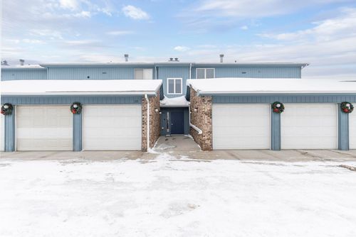 apt-2-155 E San Marnan Dr, Waterloo, IA, 50702-5847 | Card Image