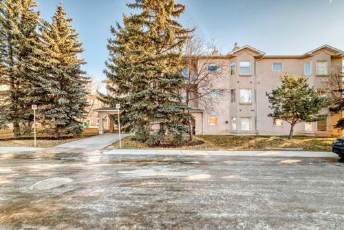 205-7 Lineham Ave, Okotoks, AB, T1S1Z2 | Card Image