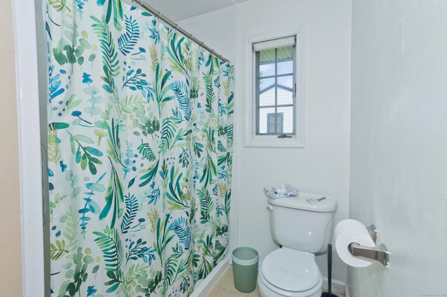 198 Connecticut Ave, House other with 3 bedrooms, 2 bathrooms and null parking in Newington CT | Image 23