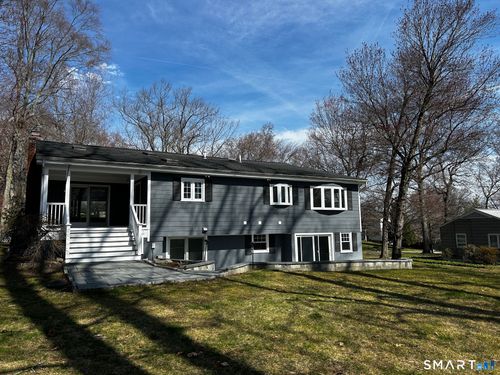 97 Godfrey Rd, Fairfield, CT, 06825-2626 | Card Image