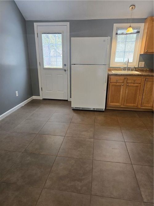 unit-3-1 Boss Rd, Foster, RI, 02825-1918 | Card Image