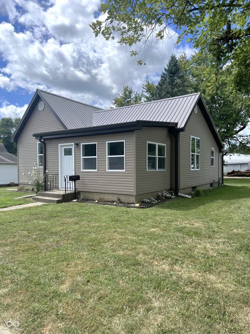 210 S Erie St, Rockville, IN, 47872-1812 | Card Image