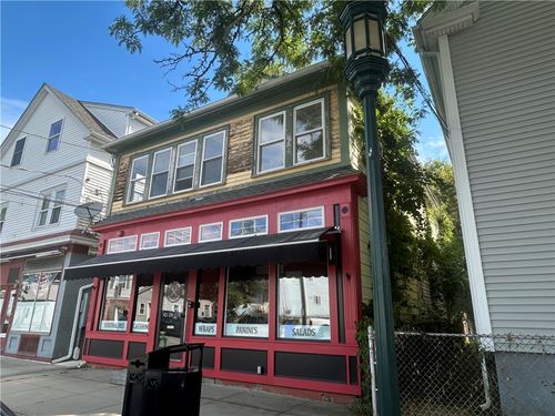 366 Wood St, Bristol, RI, 02809-2308 | Card Image