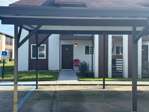 2056-39132 County Road 54, ZEPHYRHILLS, FL, 33542-1119 | Card Image