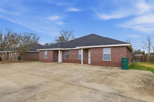 585 N Perkins Ferry Road, Lake Charles, LA, 70611 | Card Image
