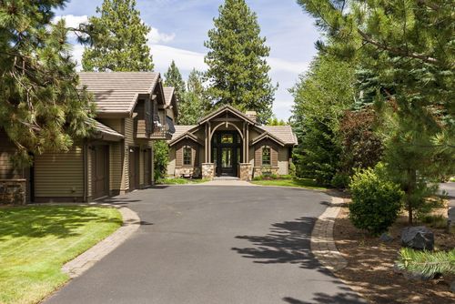 19570 Ball Butte Ct, Bend, OR, 97702-9148 | Card Image