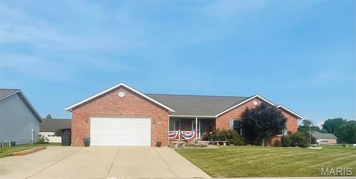 304 Torrington Ln, Freeburg, IL, 62243-2642 | Card Image