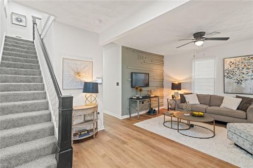 2104 Marshall Ave, Newport News, VA, 23607-5221 | Card Image