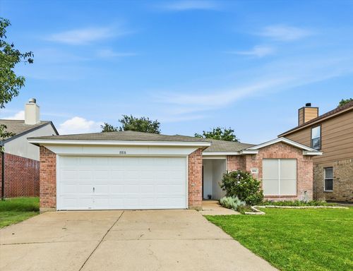 8816 Quarry Cir, Fort Worth, TX, 76244-7900 | Card Image