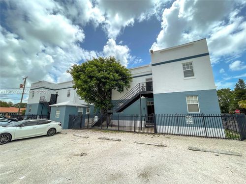 36 Ne 65th St, Miami, FL, 33138-5861 | Card Image
