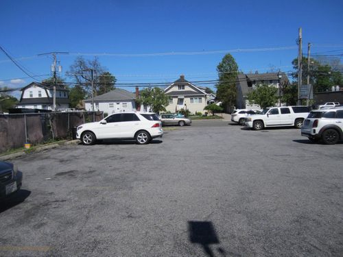 bldg-c-302 Guy Lombardo Ave, Freeport, NY, 11520-4961 | Card Image