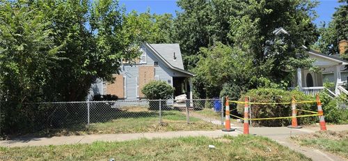 7808 Elton Avenue, Cleveland, OH, 44102 | Card Image