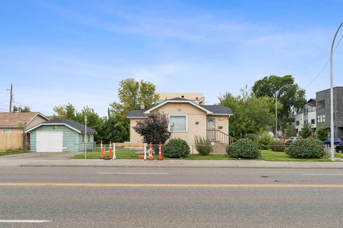 263 19 Ave Ne, Calgary, AB, T2E1P2 | Card Image