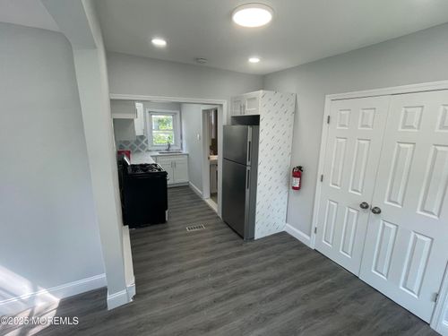 3-413 Ridge Ave, Asbury Park, NJ, 07712-6392 | Card Image