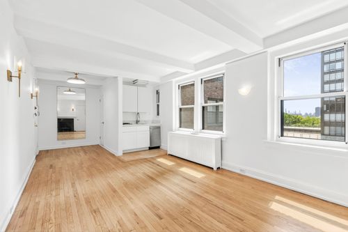9e-10 Mitchell Pl, New York, NY, 10017-1863 | Card Image