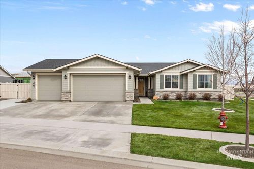 1062 W Six Shooter St, Middleton, ID, 83644-6205 | Card Image