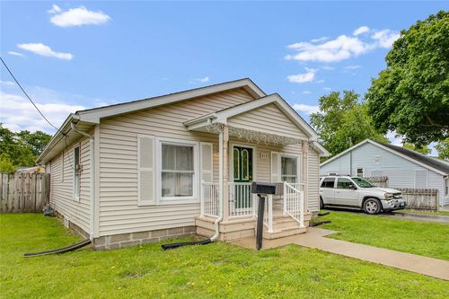 812 Pembroke Street, Tuscola, IL, 61953 | Card Image