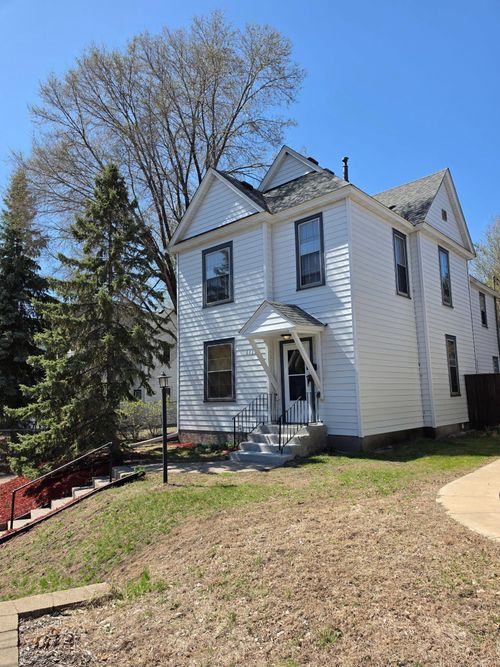 1722 5th St Ne, Minneapolis, MN, 55413-1313 | Card Image