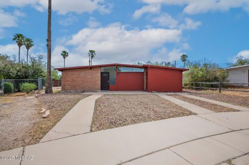 7164 E Port Au Prince Pl, Tucson, AZ, 85710-1316 | Card Image