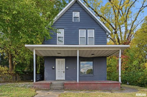 703 11th Street A, Moline, IL, 61265-2043 | Card Image