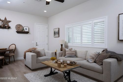 200-2038 E River Rd, Tucson, AZ, 85718-1550 | Card Image