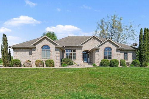2802 E Saint Andrews Rd S, Winona Lake, IN, 46590-8914 | Card Image