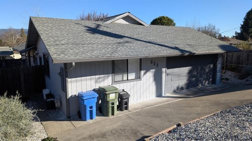 929 Helen Ave, Ukiah, CA, 95482-5680 | Card Image