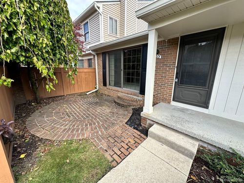 22375 Peachtree, Novi, MI, 48375 | Card Image