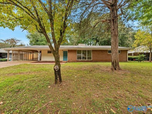 111 Park Cir, Florence, AL, 35630-1222 | Card Image