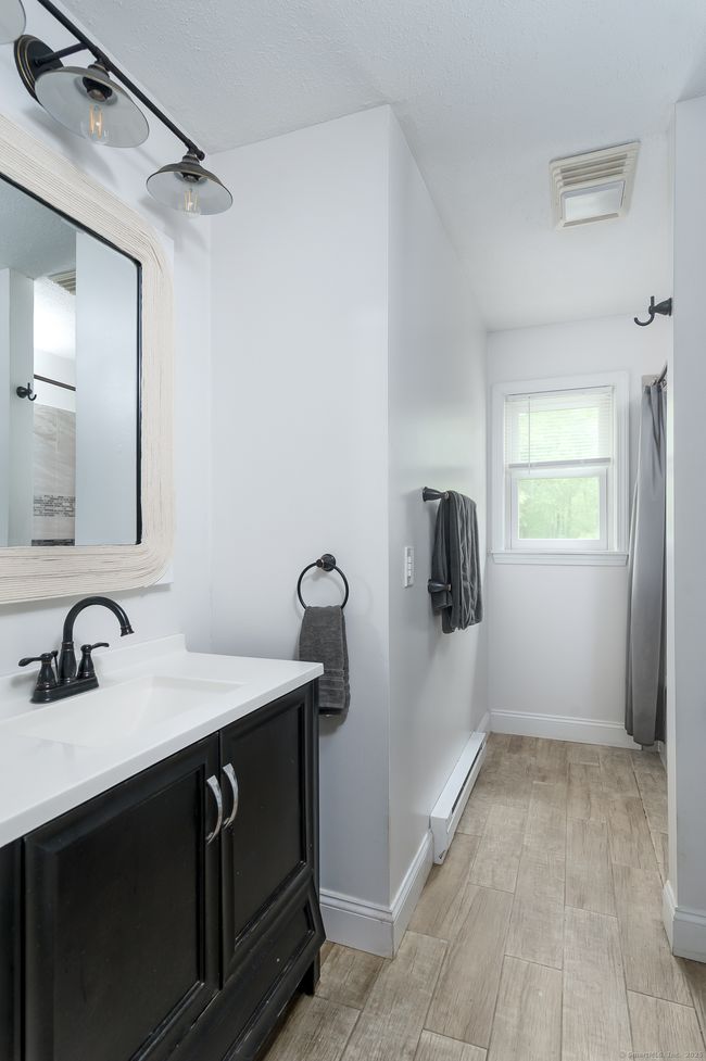 104 East St, House other with 3 bedrooms, 1 bathrooms and 6 parking in Hebron CT | Image 13