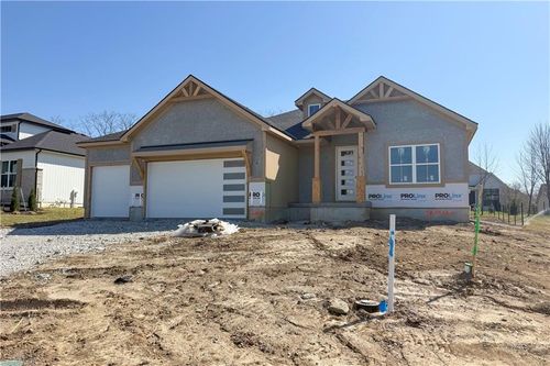 2616 Ne Woodland Oak Dr, Lee's Summit, MO, 64086-7126 | Card Image