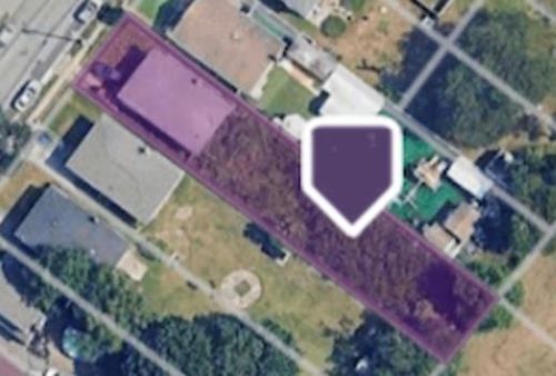66 4th Ave, Westbury, NY, 11590-2624 | Card Image