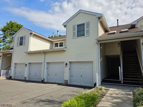 346 Potomac Dr, Basking Ridge, NJ, 07920-3115 | Card Image