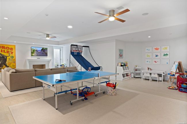 36 Chase Ct, House other with 6 bedrooms, 8 bathrooms and null parking in Bridgehampton NY | Image 28
