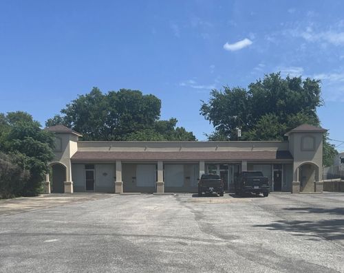 b-9516 Camp Bowie West Blvd, Fort Worth, TX, 76116-5968 | Card Image