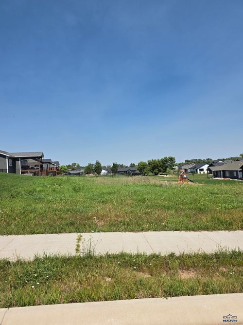 TBD Lot 18 Russell St, Spearfish, SD, 57783 | Card Image