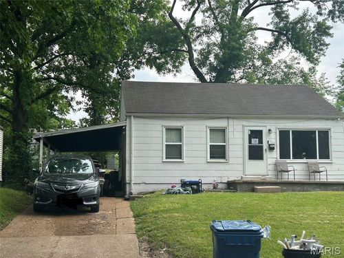 8042 Patterson Dr, Berkeley, MO, 63134-1806 | Card Image