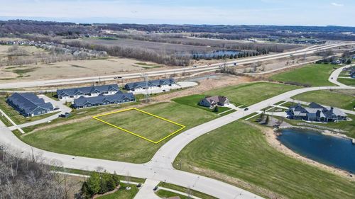 543 N Country Ln, FOND DU LAC, WI, 54935-9730 | Card Image