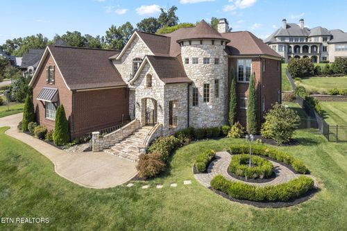 639 Barnsley Rd, Knoxville, TN, 37934-1370 | Card Image