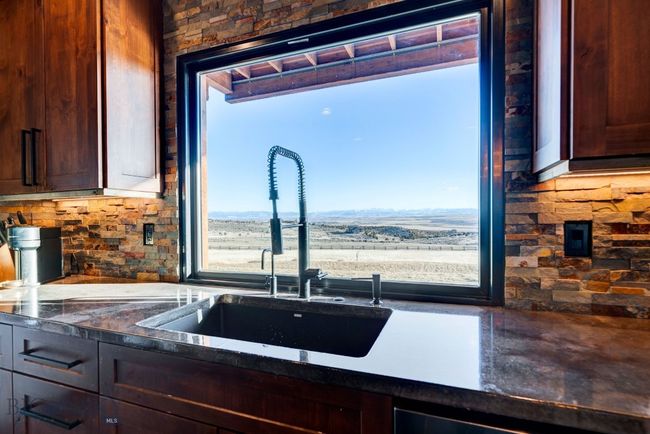 Kitchen Views | Image 10