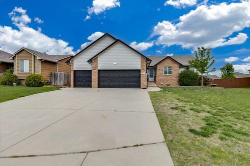 2314 S Limuel Cir, Wichita, KS, 67235 | Card Image